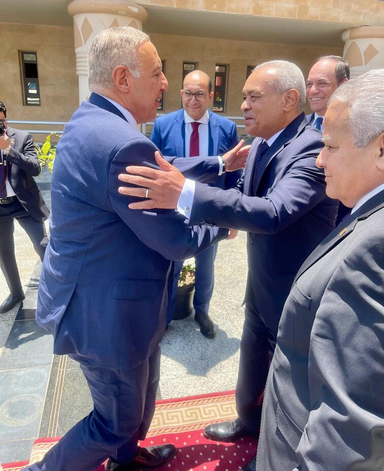 رئيس هيئة النيابة الإدارية يستقبل رئيس المحكمة الدستورية العليا