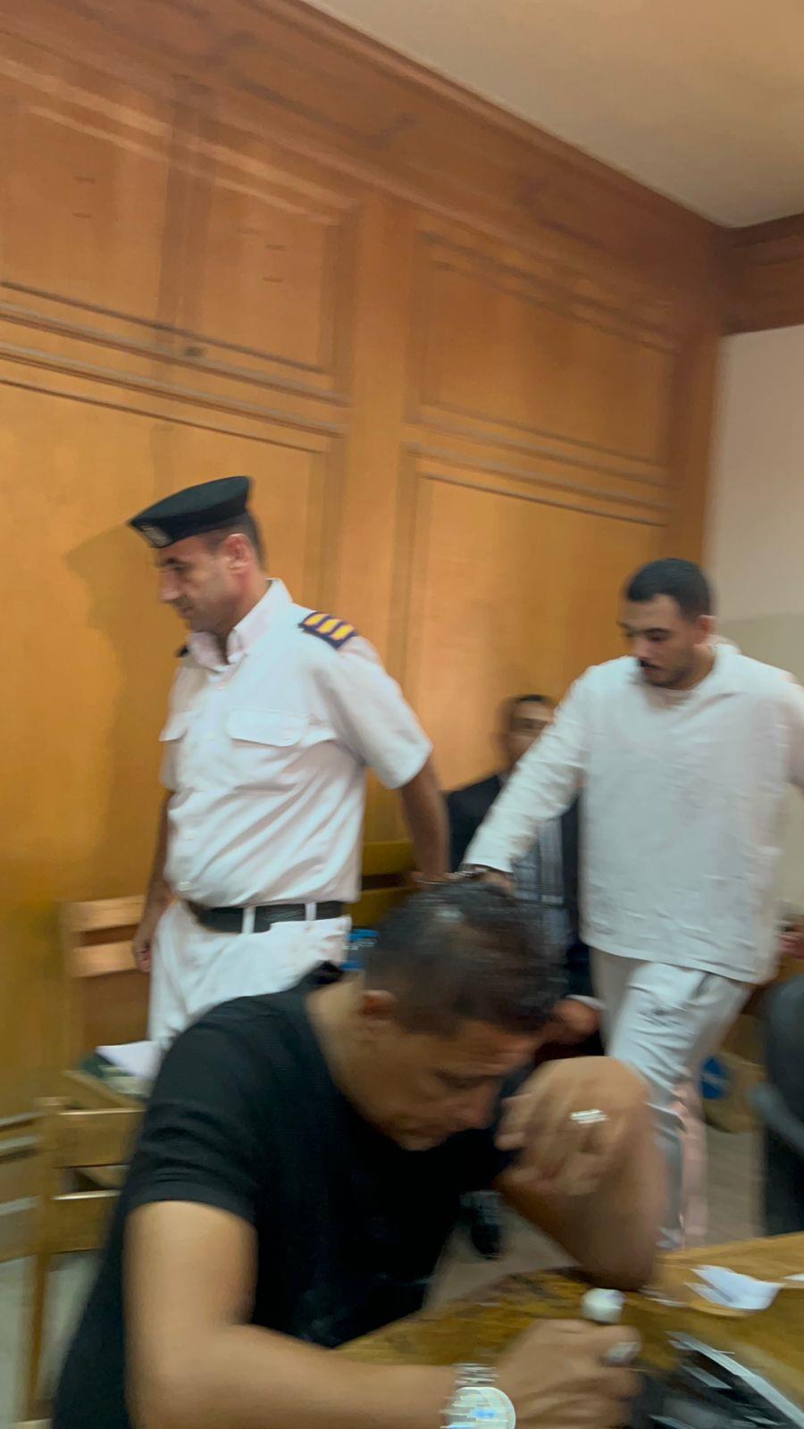 بدء جلسة محاكمة سفاح التجمع المتهم بقتل 3 سيدات