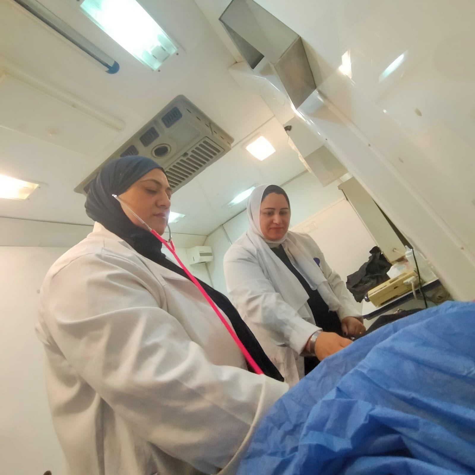 علاج 2787 مواطنًا بالمجان  قافلة طبية بقرية بالشرقية 
