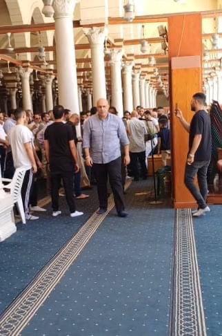 خروج جثمان الفنان أحمد فرحات من مسجد عمرو بن العاص | صور