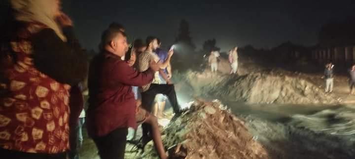 صور.. إصلاح وصيانة جسر ترعة وادي الملاك بالإسماعيلية 