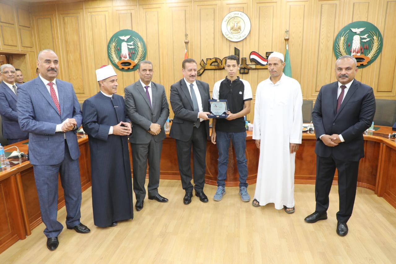  اليوم اللواء إبراهيم أبو ليمون محافظ المنوفية