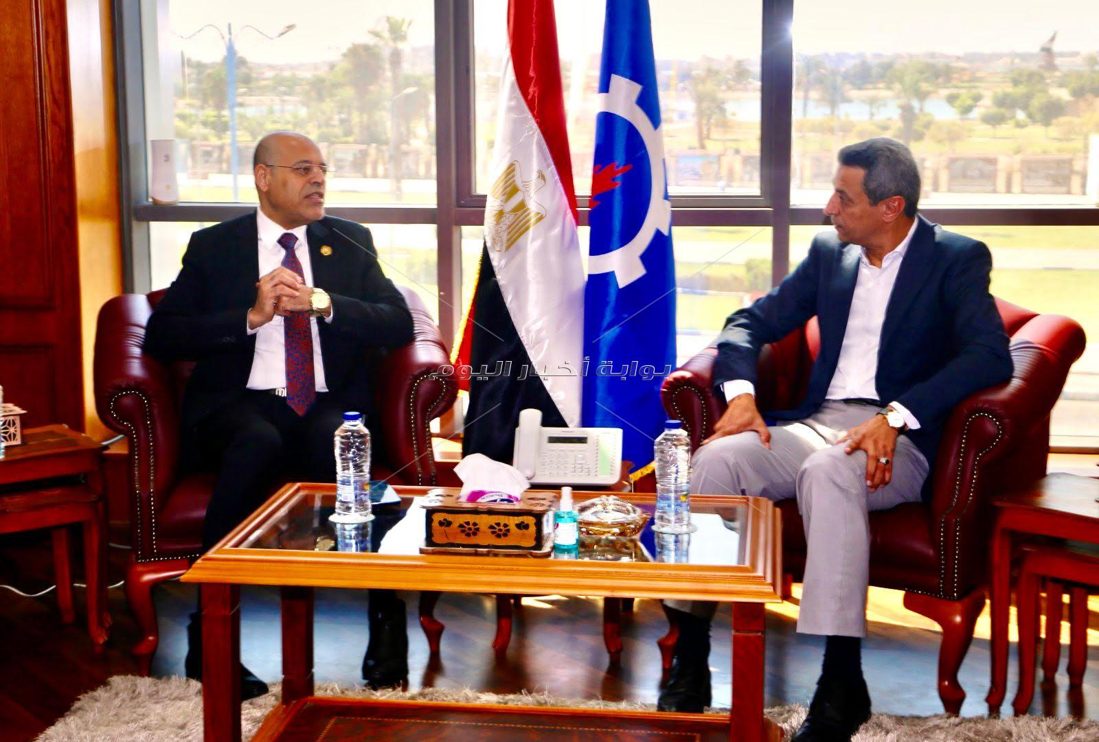 زيارة وزير العمل لمراكز التدريب المهني التابعة للوزارة في بالسويس ‎
