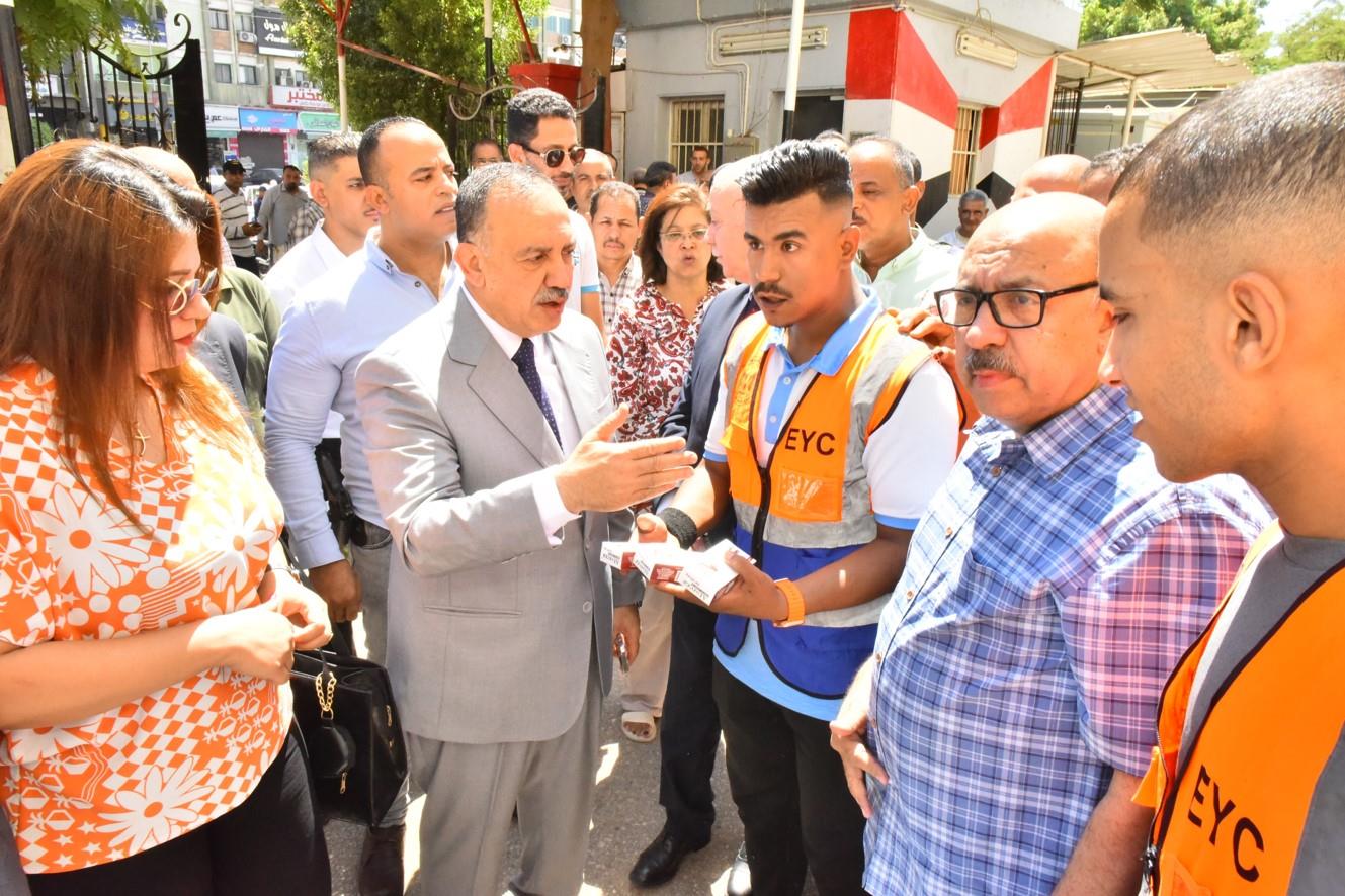 محافظ أسيوط يشهد تسليم شحنة جديدة من الادوية والمستلزمات الطبية 