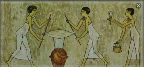 أصل الحكاية| العطور المصرية القديمة: إرثٌ نفخر به ونستعيده من أيدي الغرب