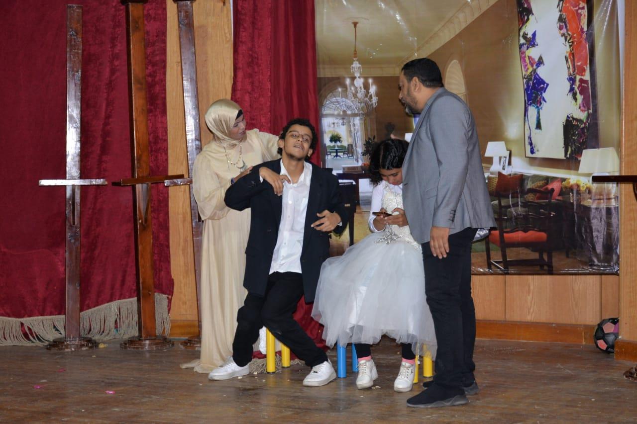  العرض المسرحي "جواز طاهر"