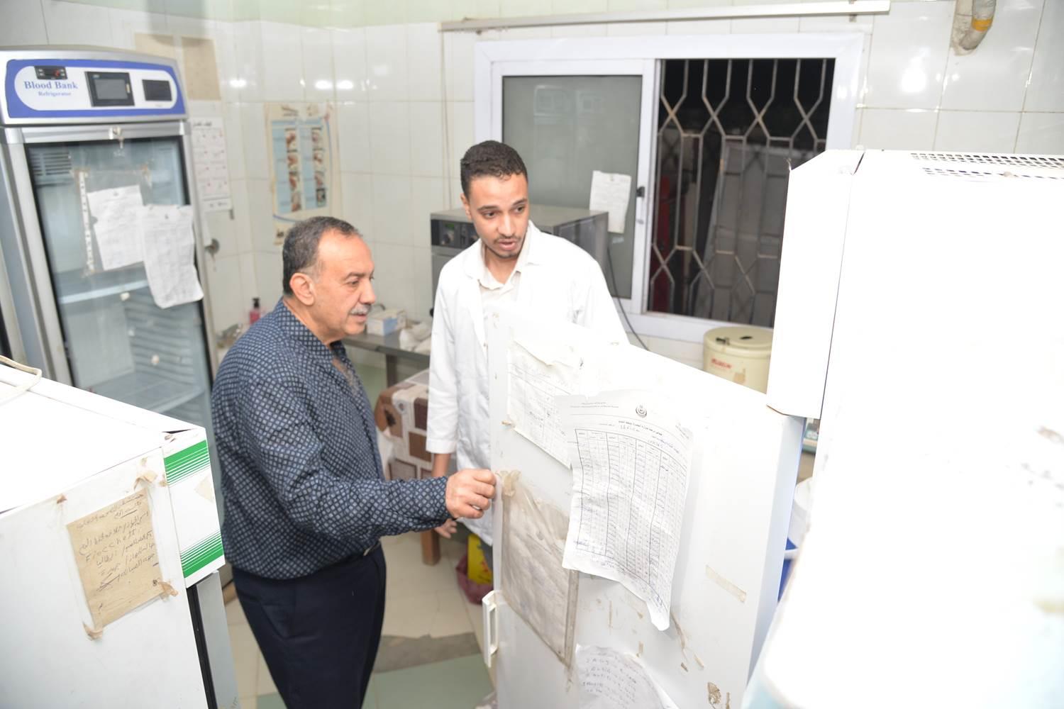 محافظ أسيوط يفاجئ مستشفى الصحة الانجابية بمنفلوط للاطمئنان على تقديم الخدمات الصحية 