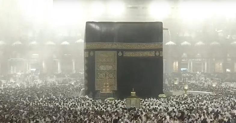أمطار غزيرة في الحرمين
