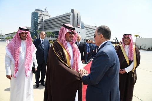 ودعه اللواء محمود توفيق بالمطار