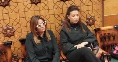 نجوم الفن في عزاء ناهد رشدي بمسجد الشرطة