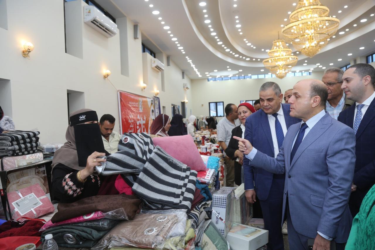 اللواء دكتور علاء عبد المعطي، محافظ كفر الشيخ يفتتح معرض الصناعات الحرفية
