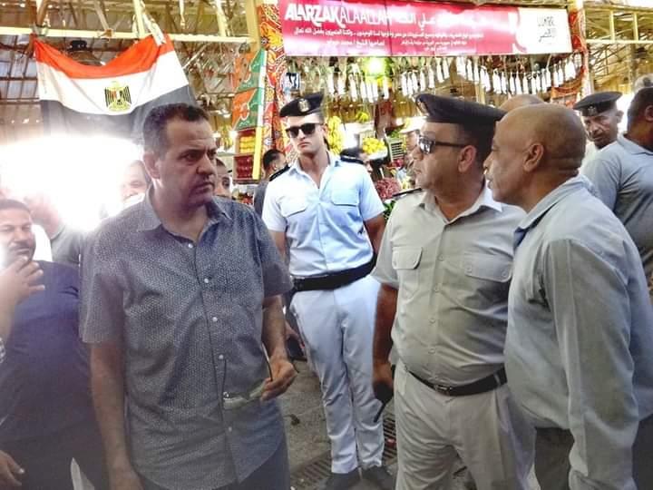 حمله مكبره لرفع الإشغالات وإزالة  التشوهات البصرية داخل نطاق اسواق الاقصر