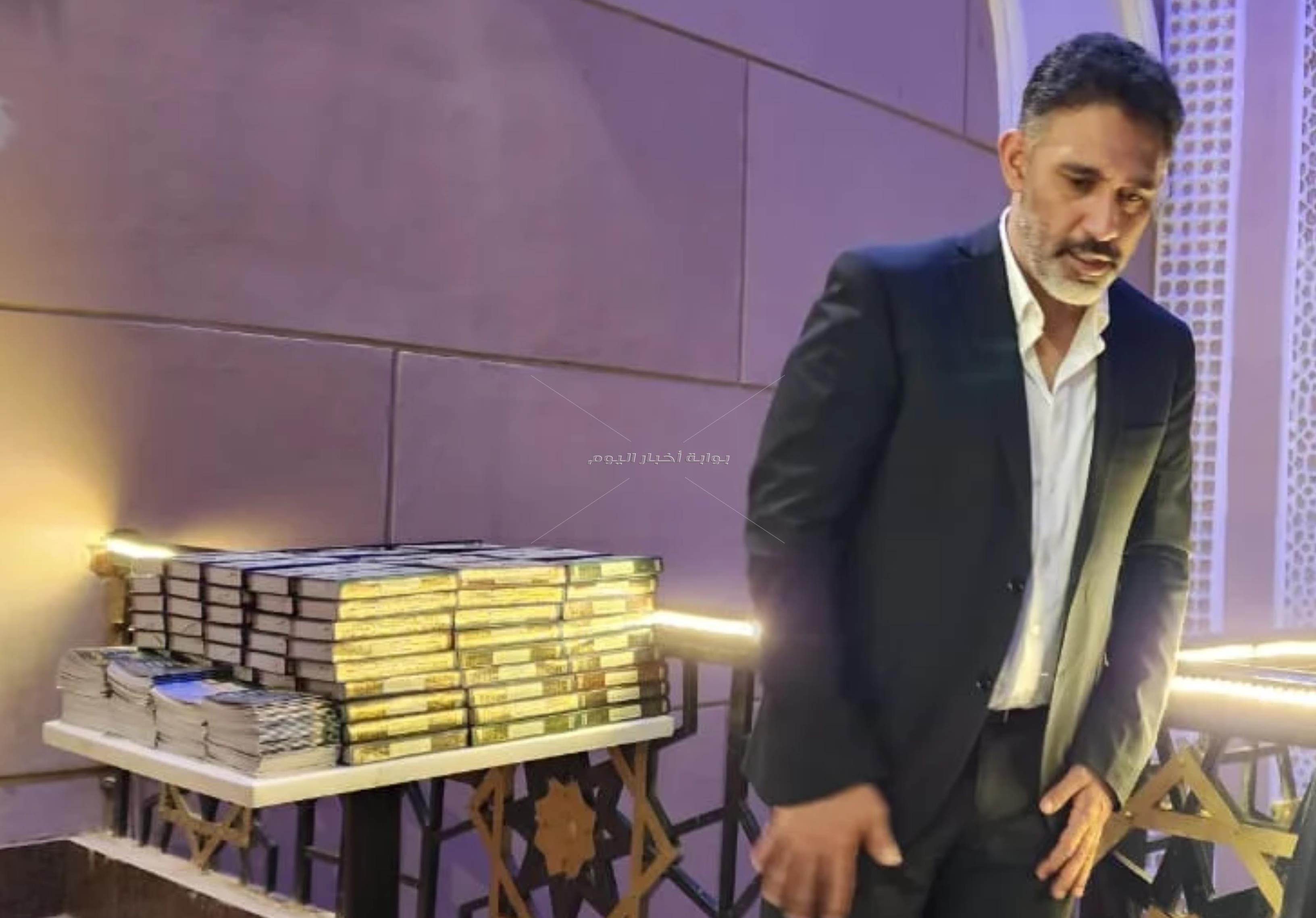 نجوم الغناء وصناع الأغنية في عزاء الشاعر أحمد علي موسى