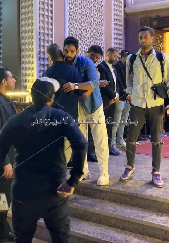 نجوم الغناء وصناع الأغنية في عزاء الشاعر أحمد علي موسى