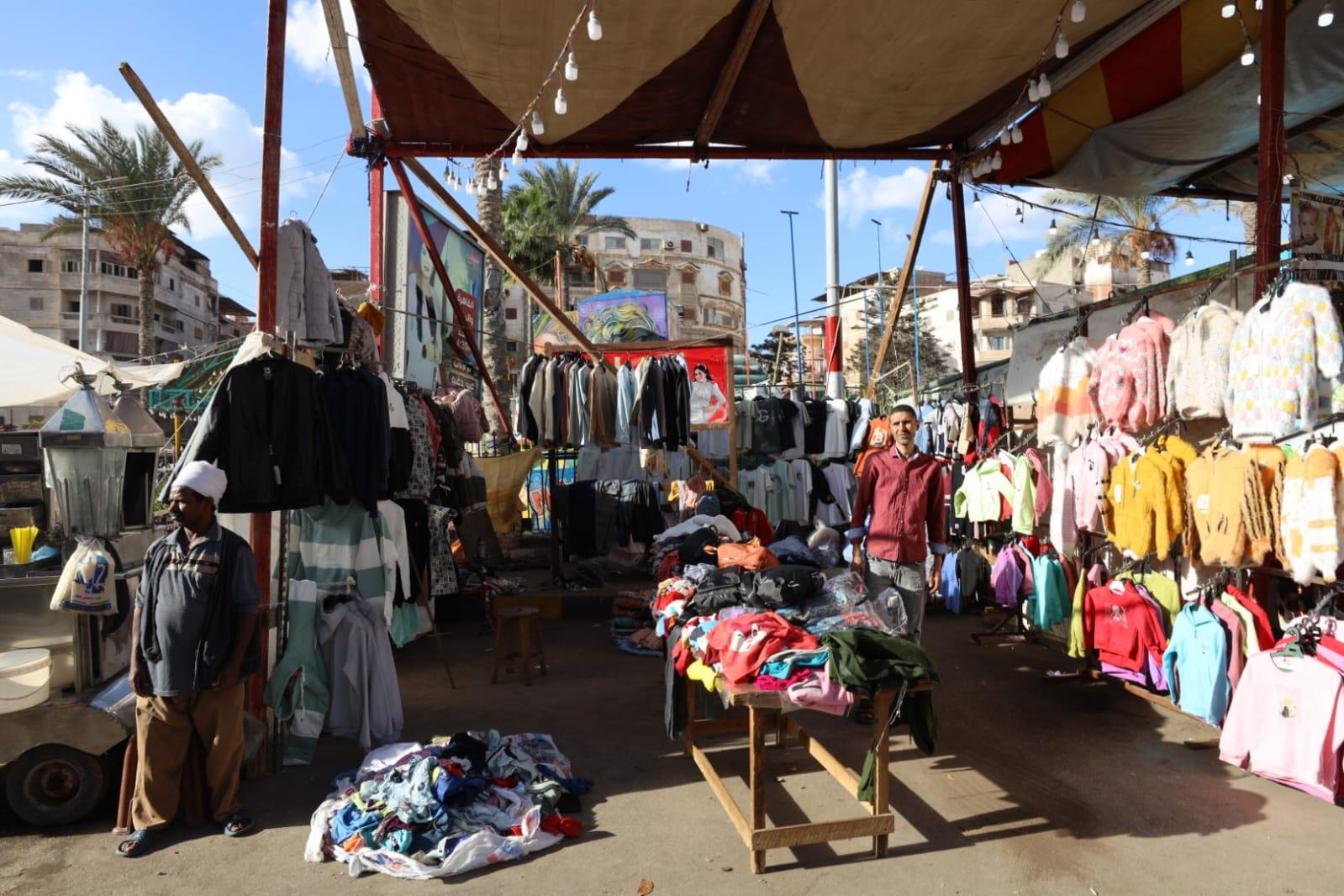 توافد آلاف  الزائرين على مسجد  العارف بالله إبراهيم الدسوقي