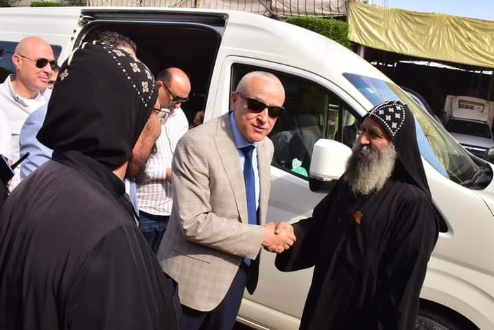 محافظ الأقصر يتابع استعدادات احتفالات مولد مارجرجس بأرمنت الرزيقات