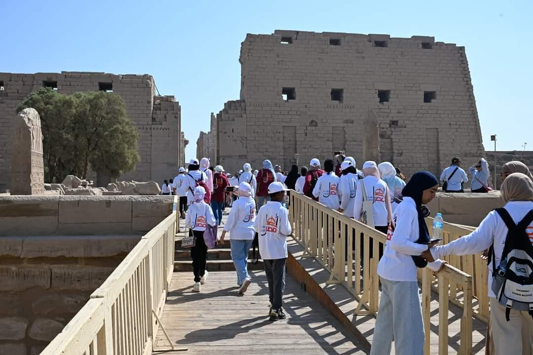 ضمن جولات مشروع "أهل مصر".. معبد الكرنك يستقبل أطفال المحافظات الحدودية