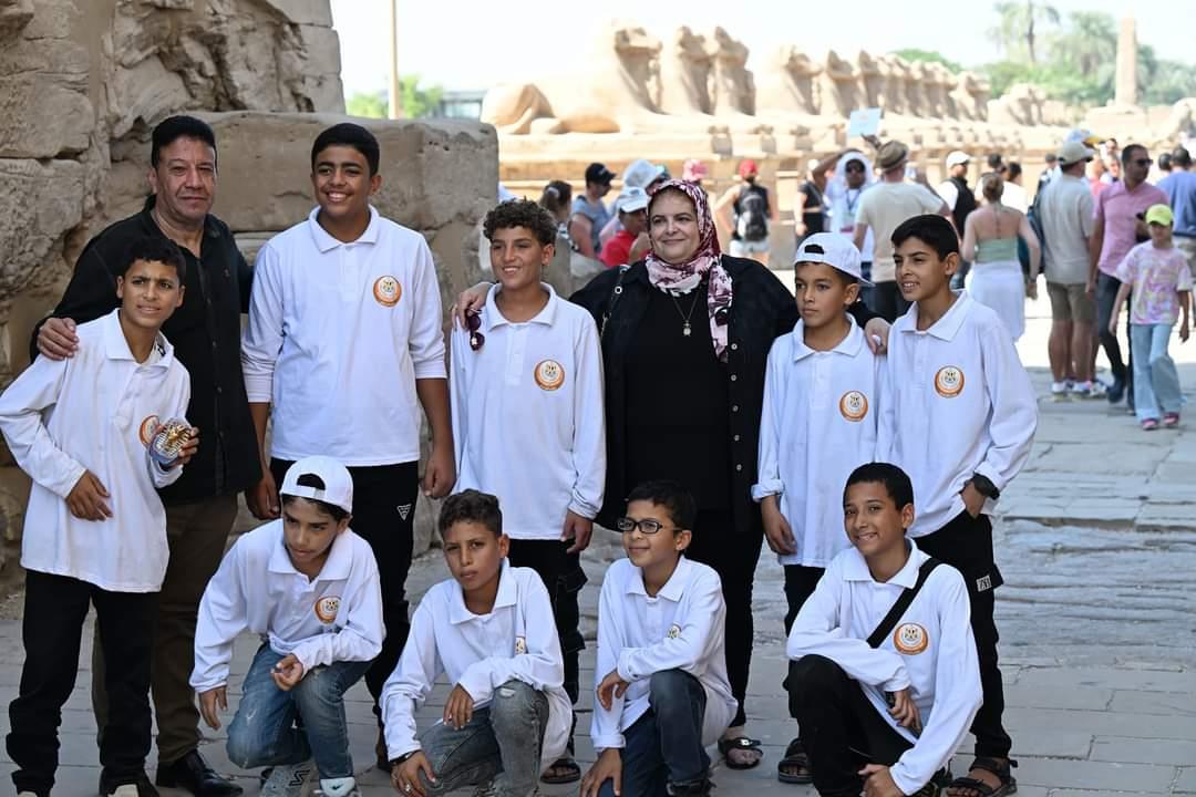 ضمن جولات مشروع "أهل مصر".. معبد الكرنك يستقبل أطفال المحافظات الحدودية