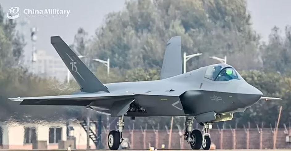 الصين تكشف عن طائرتها الشبحية J-35A: 36 مليون دولار وأدلة على تكنولوجيا مسروقة من أمريكا