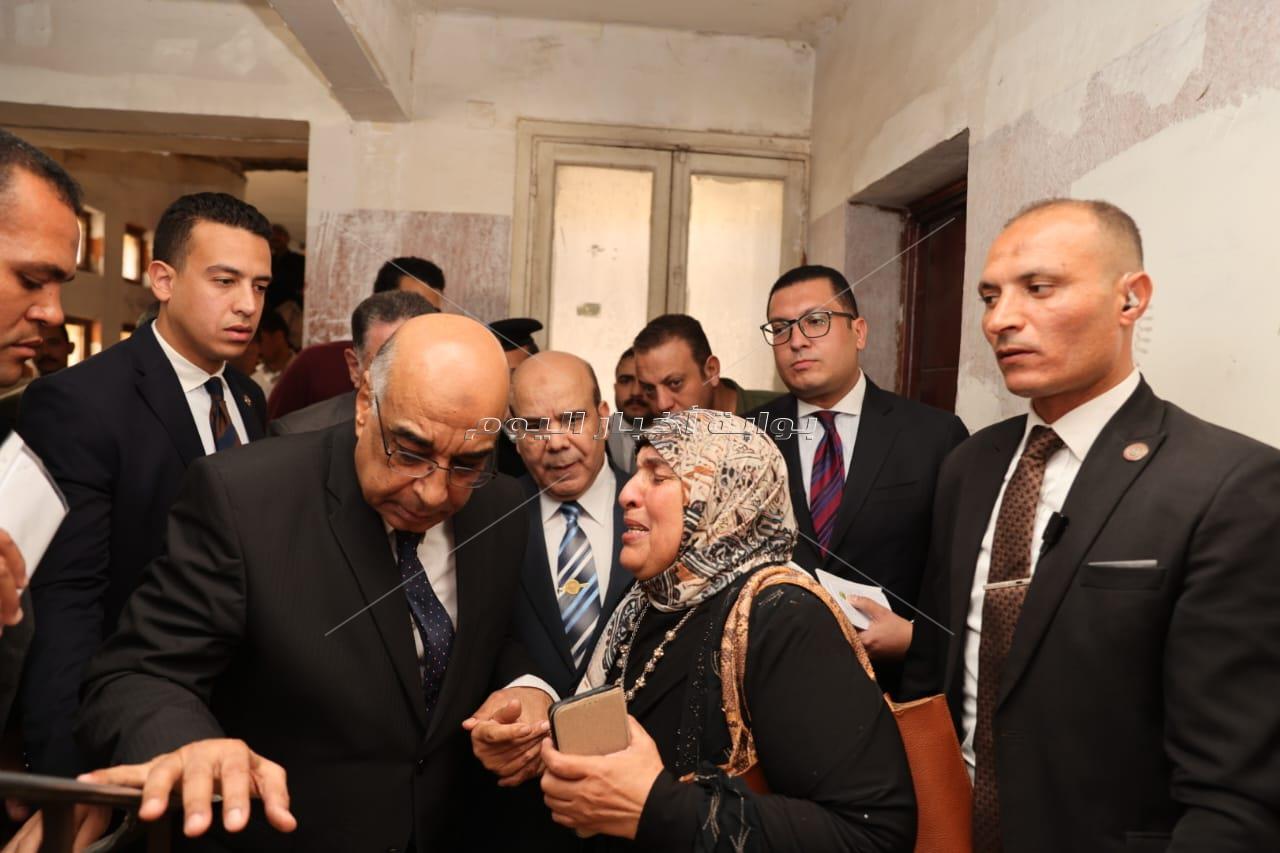 وزير العدل يتفقد مجمع محاكم كفر الشيخ ويوجه بسرعة إنجاز القضايا