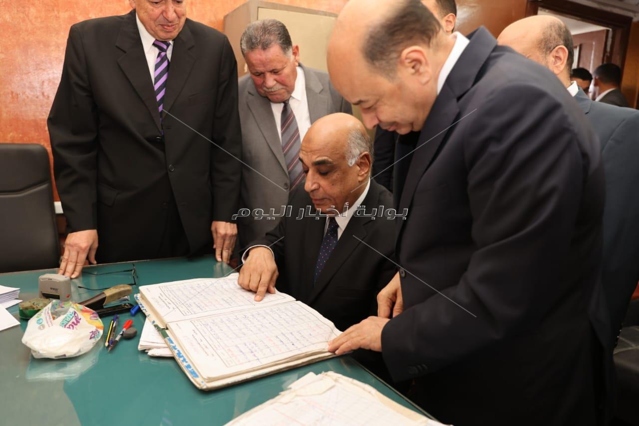 وزير العدل يتفقد مجمع محاكم كفر الشيخ ويوجه بسرعة إنجاز القضايا