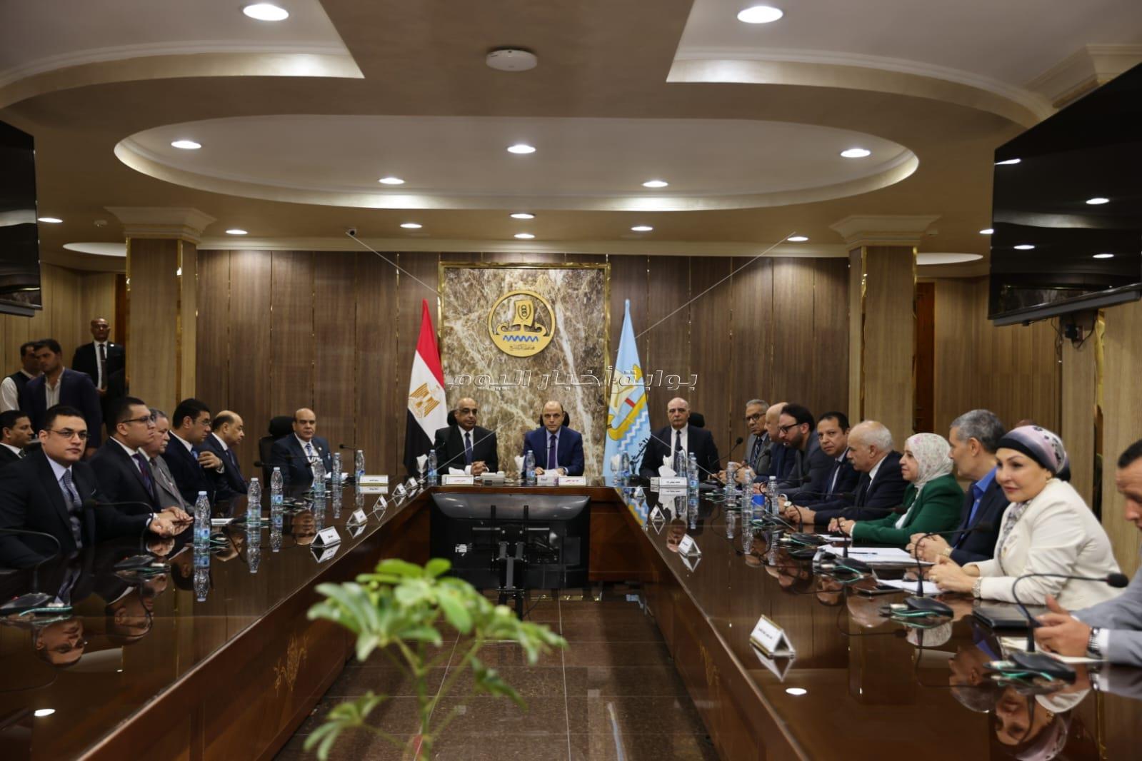 وزير العدل يتفقد مجمع محاكم كفر الشيخ ويوجه بسرعة إنجاز القضايا