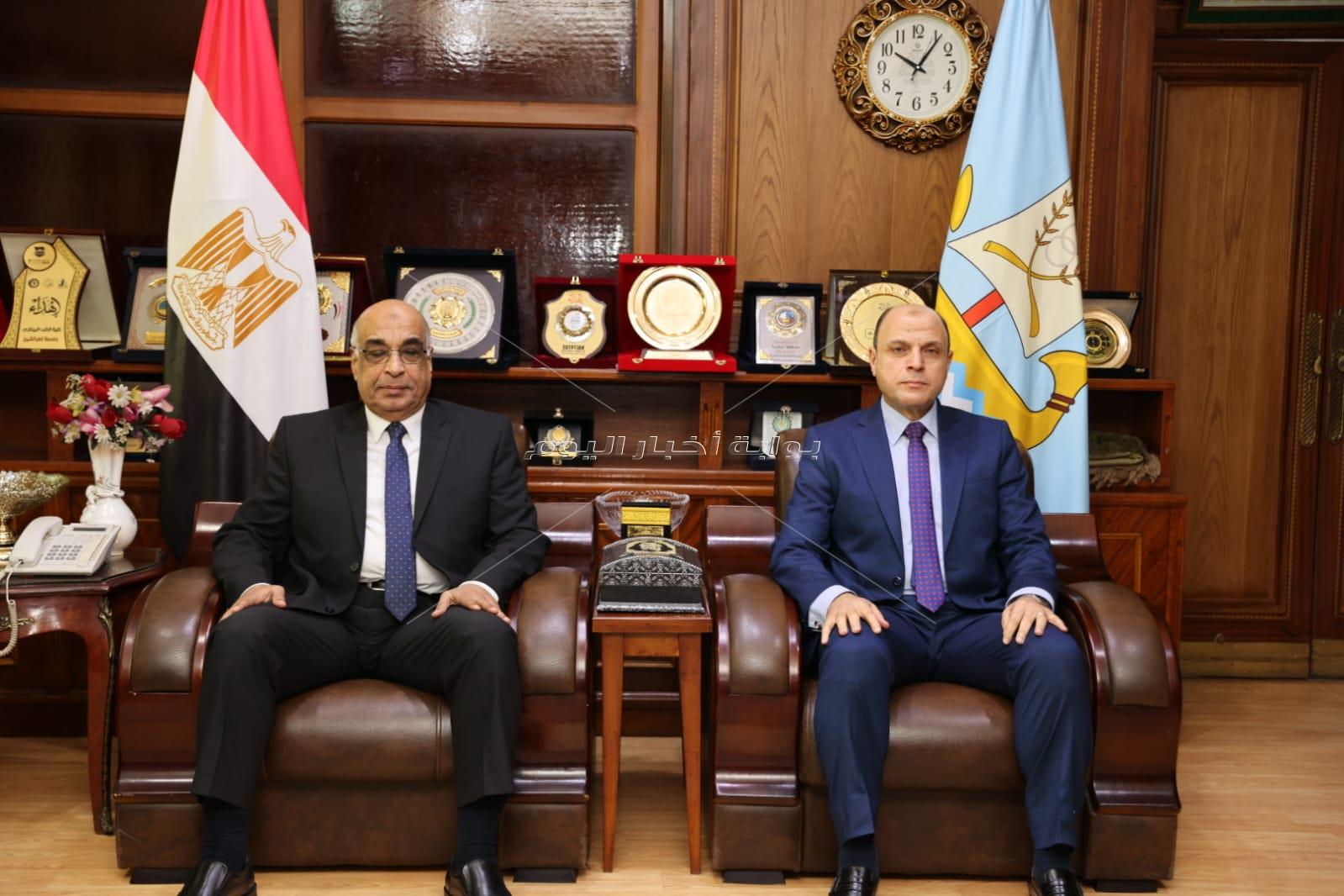 وزير العدل يتفقد مجمع محاكم كفر الشيخ ويوجه بسرعة إنجاز القضايا