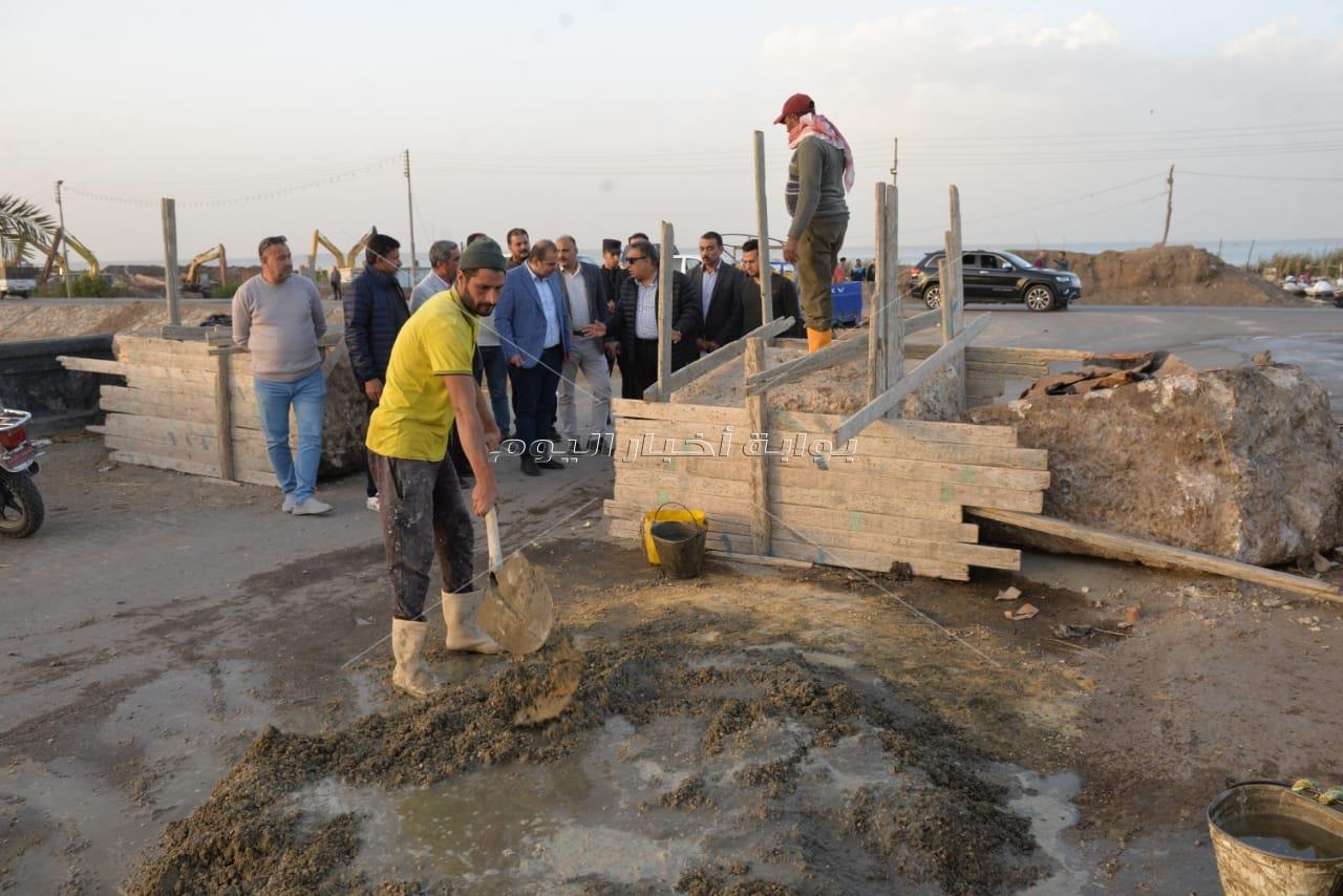 محافظ الدقهليه يتفقد طريق الحزام الآمن علي بحيرة المنزلة عقب حادث أتوبيس المطرية