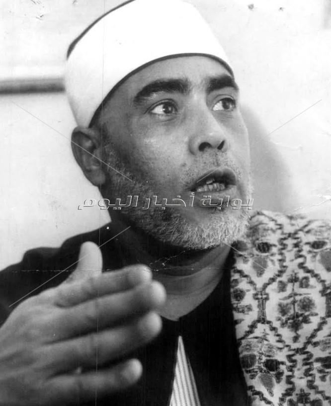 20 صورة نادرة ..الشيخ الحصري.. عنقود عنب يأكل منه الناس ولا ينقص.. 