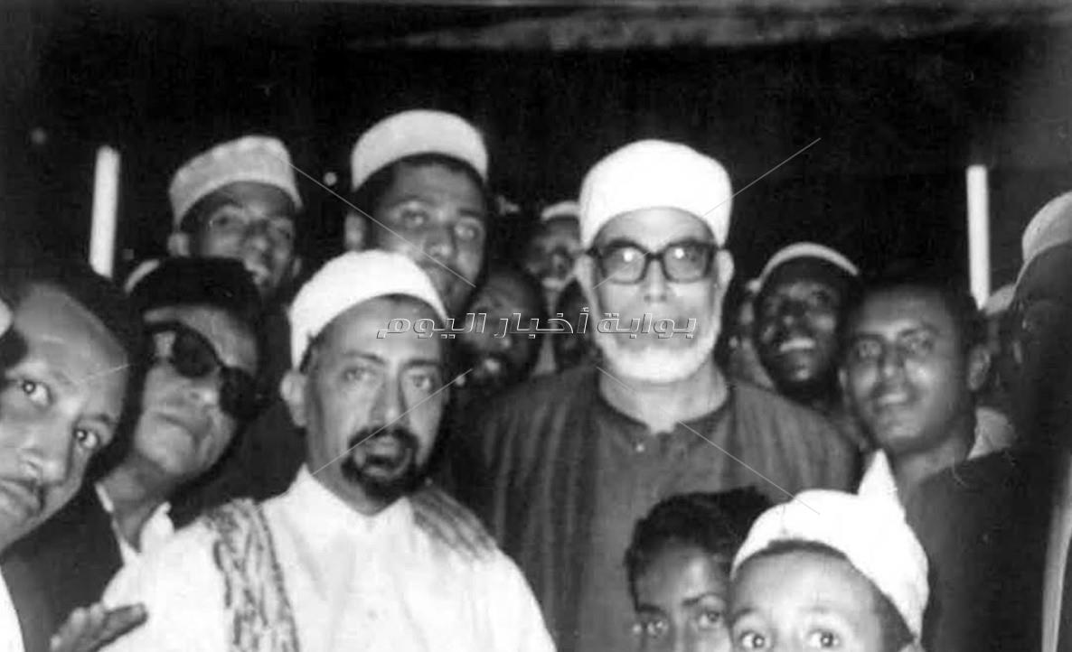 20 صورة نادرة ..الشيخ الحصري.. عنقود عنب يأكل منه الناس ولا ينقص.. 