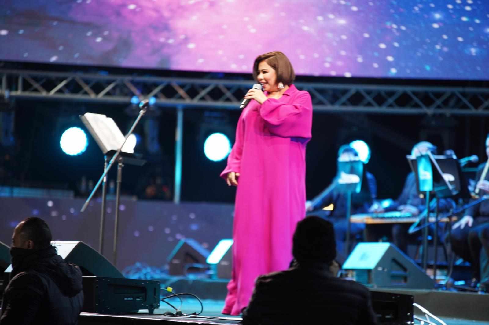 شيرين تعود بقوة للحفلات وتشعل الكويت بأغانيها الرومانسية
