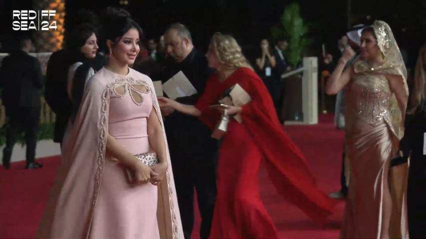 نجوم الفن يتالقون فى حفل افتتاح مهرجان البحر الأحمر السينمائى الدولي...صور
