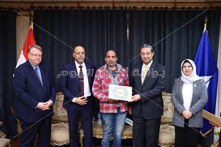 محافظ دمياط يستقبل وزير العمل ومدير مكتب منظمة العمل الدولية