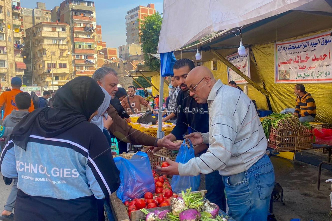 إقامة سوق اليوم الواحد بشارع المتراس نطاق حي غرب