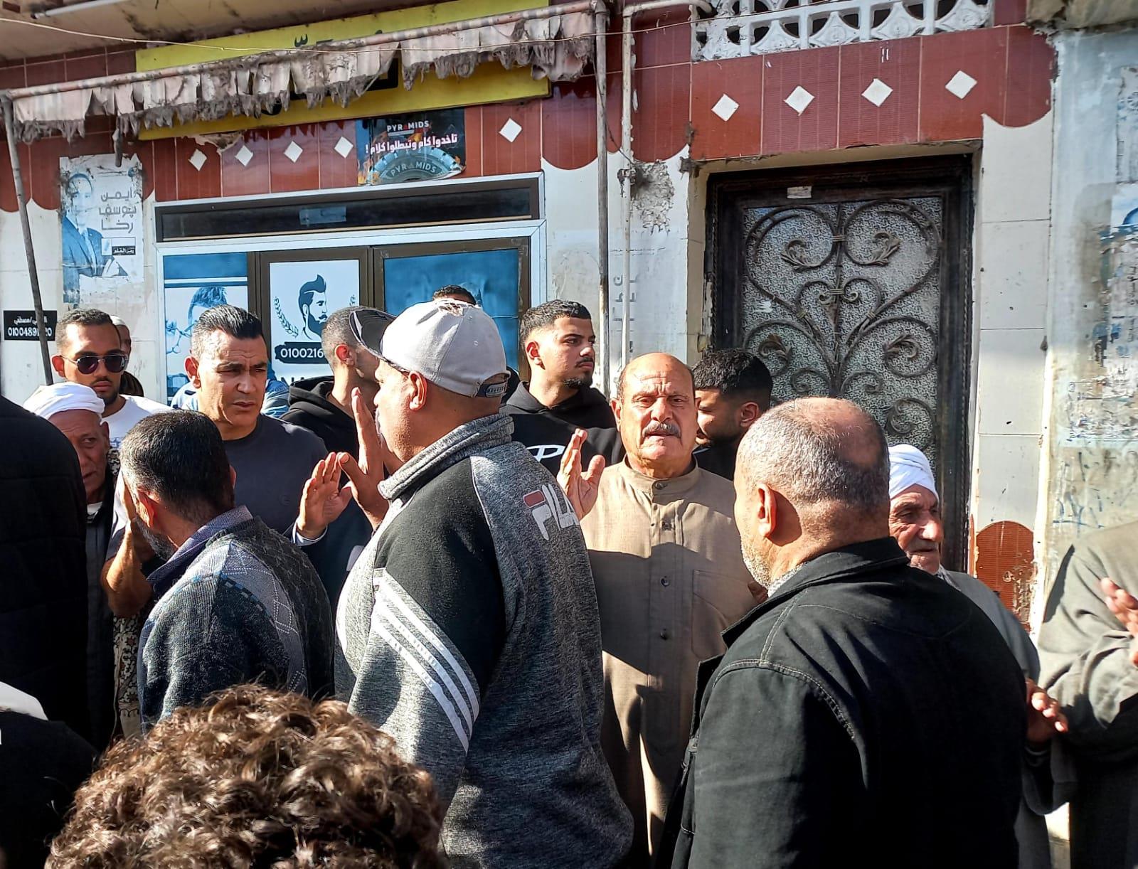 عصام الحضري يتلقى العزاء في وفاة والدته
