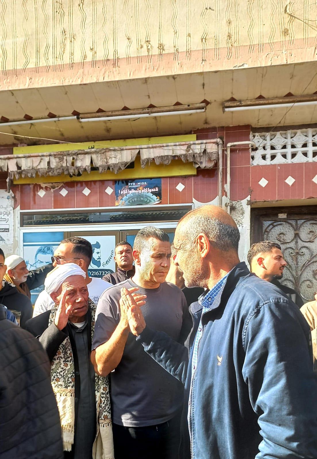 عصام الحضري يتلقى العزاء في وفاة والدته