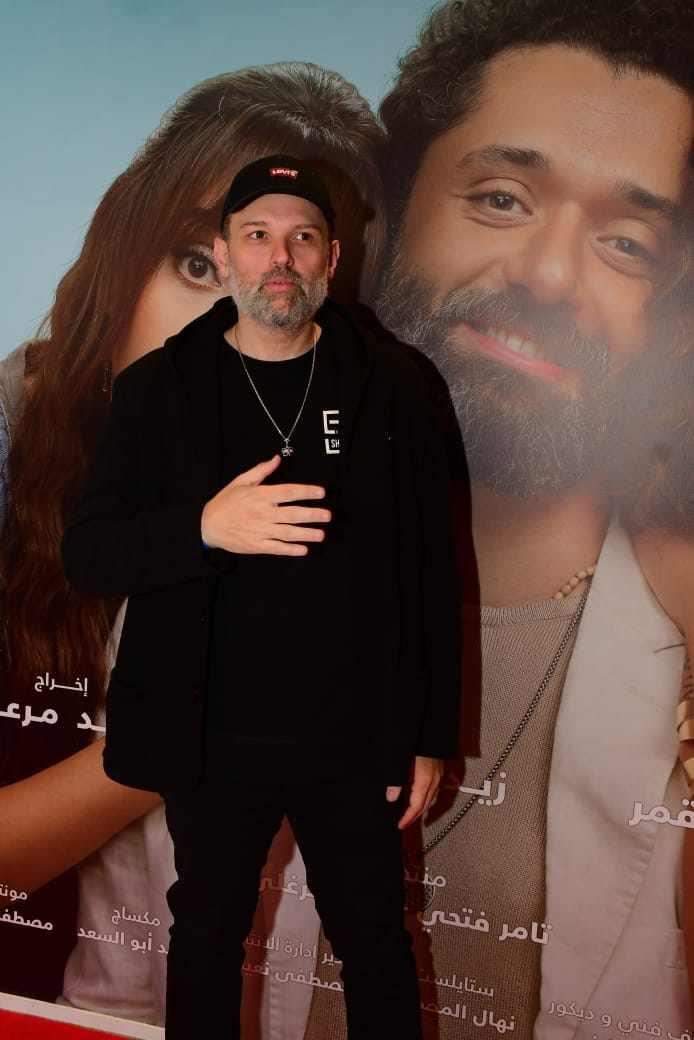 كريم ورنا ودينا نجوم عرض خاص فيلم «الهنا اللي أنا فيه»