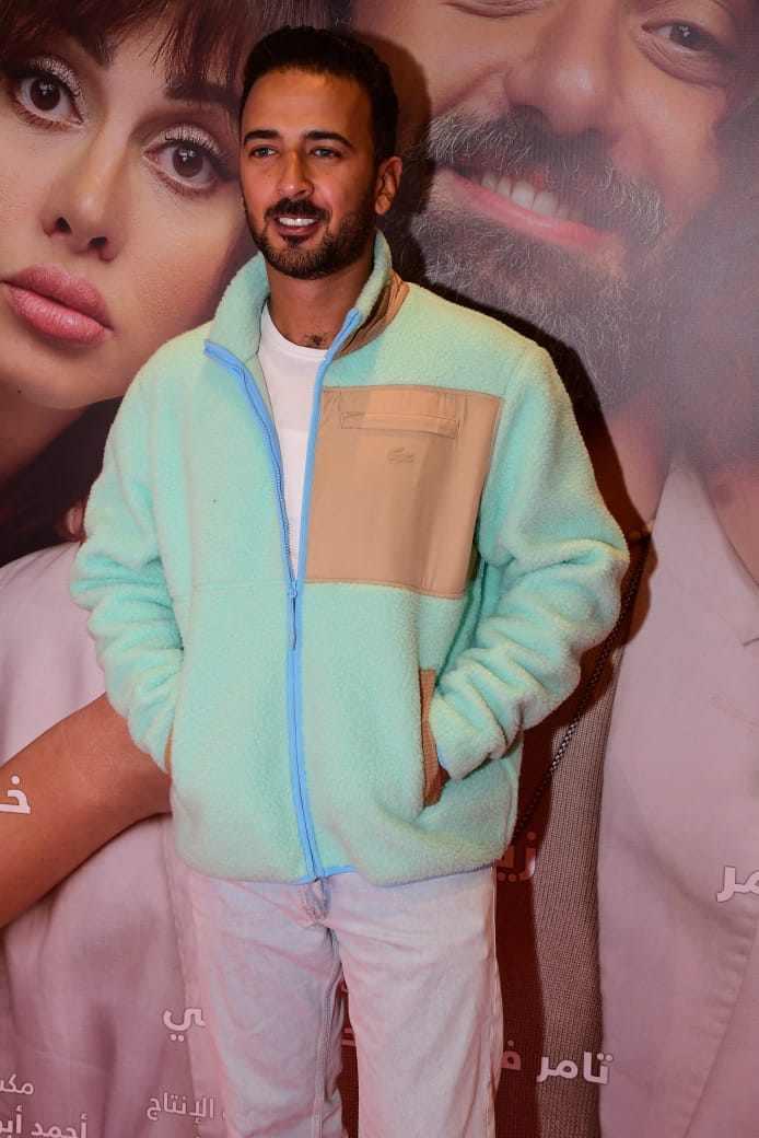 كريم ورنا ودينا نجوم عرض خاص فيلم «الهنا اللي أنا فيه»