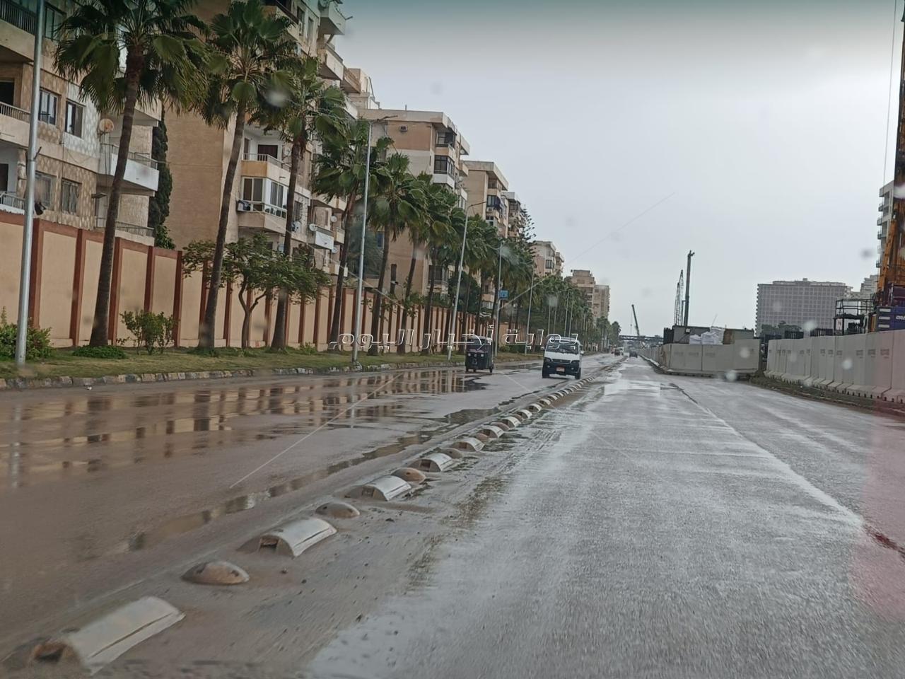 أمطار غزيرة تضرب الإسكندرية بالتزامن مع «نوة عيد الميلاد»