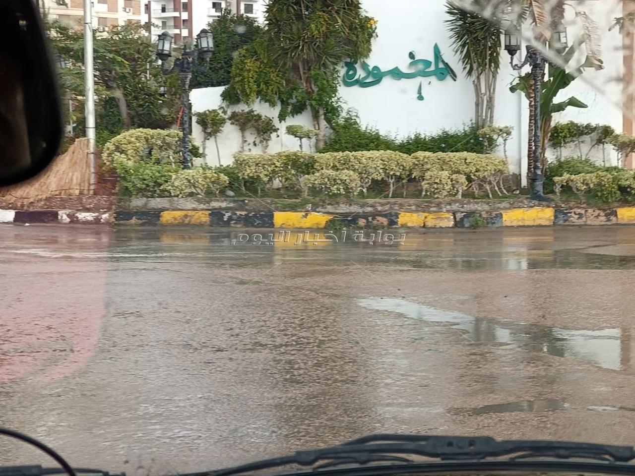 أمطار غزيرة تضرب الإسكندرية بالتزامن مع «نوة عيد الميلاد»