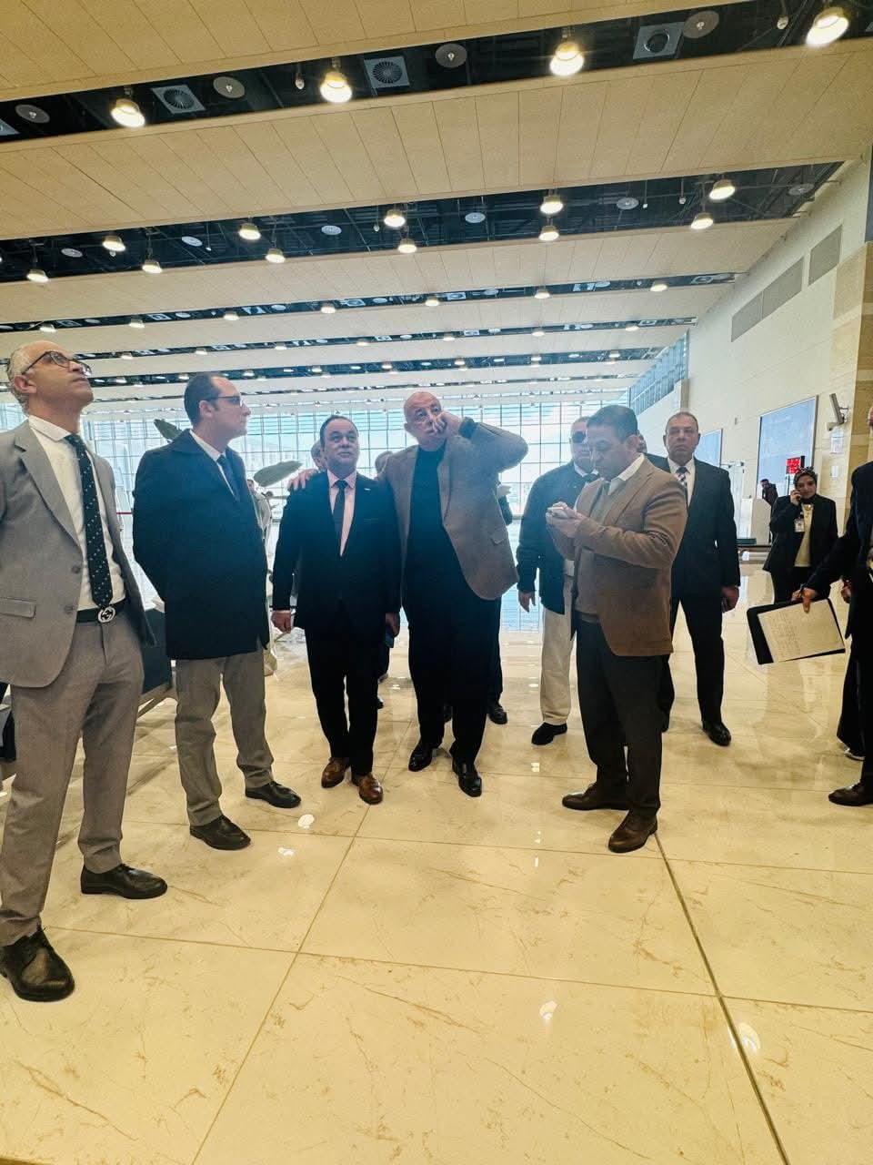 مطار برج العرب 