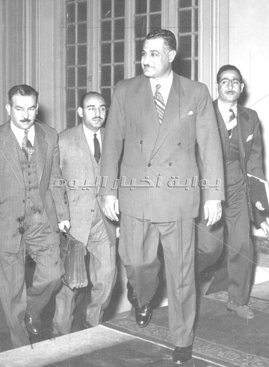 صور نادرة| في ذكرى ميلاده.. كلنا بنحبك يا ناصر