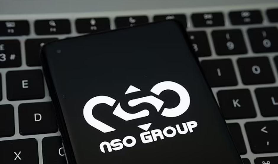  خبراء يوصون البريطانيين بوقف استخدام الرسائل النصية بسبب تهديدات القرصنة| صور وفيديو