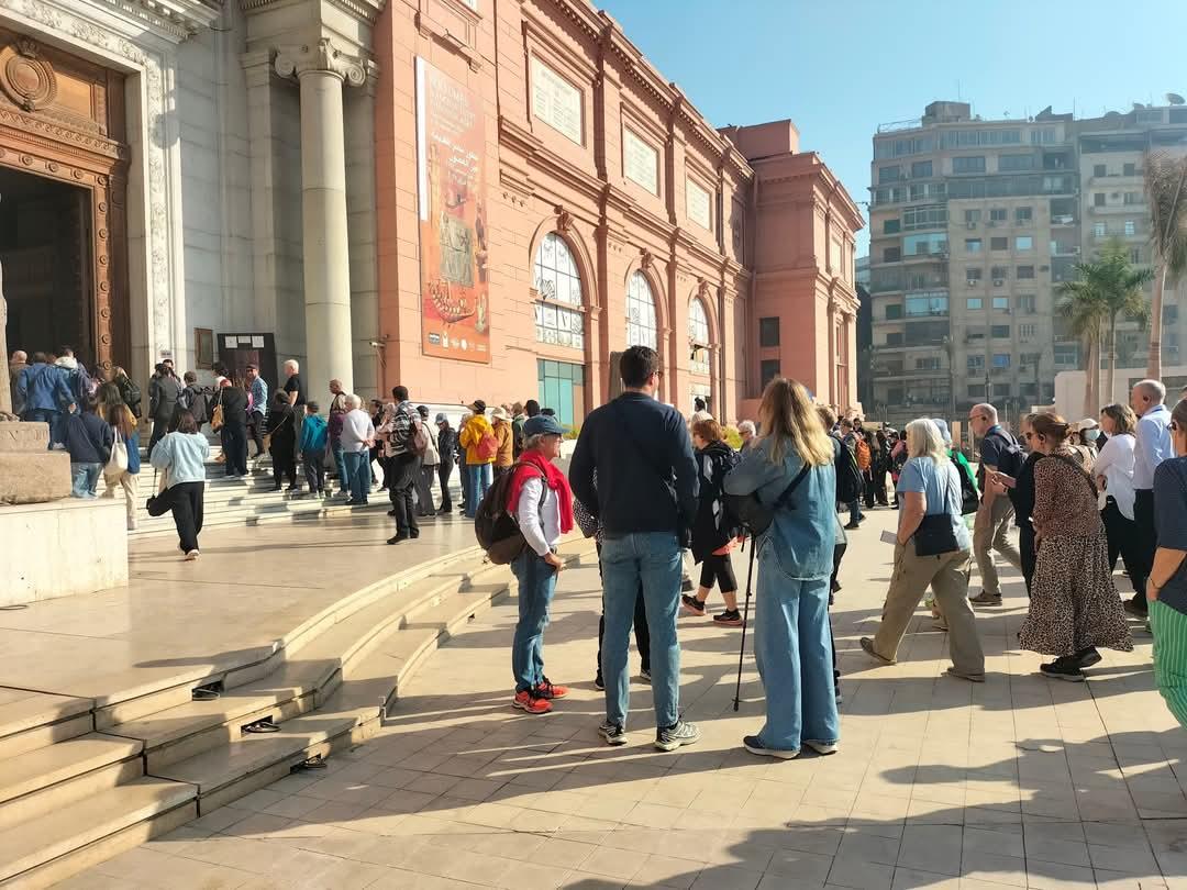 شاهد الحضارة تتجلى: المتحف المصري بالتحرير يشهد زيادة في إقبال الزوار الأجانب اليوم‎