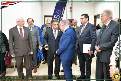 اجتماع مجلس أمناء جامعة المنصورة الأهلية لمناقشة الإنجازات بحضور محافظ الدقهلية. 