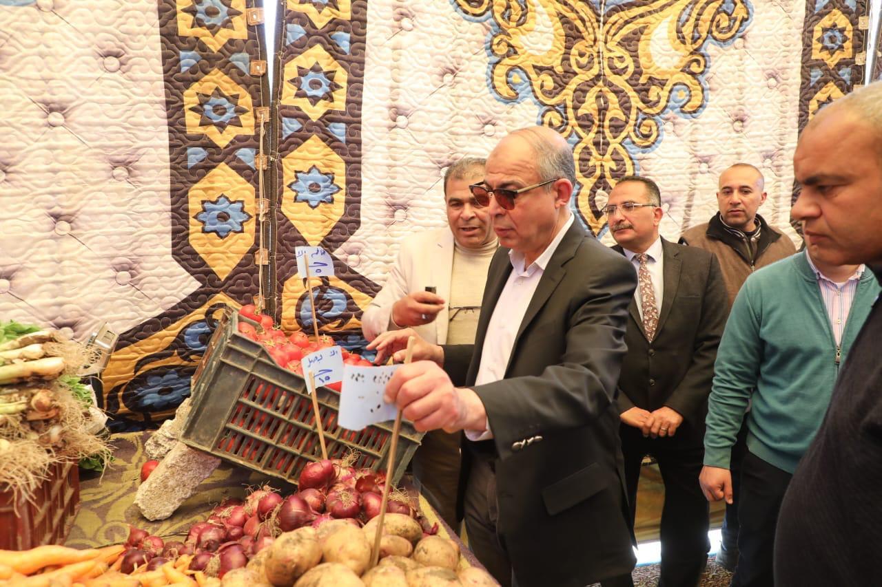  ضمن مبادرة " بداية " وخطة المحافظة لعمل أسواق حضارية