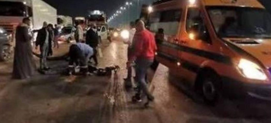 اصابة 4 أشخاص في حادث انقلاب سيارة ميكروباص بطريق محور 26 يوليو  | بالصور