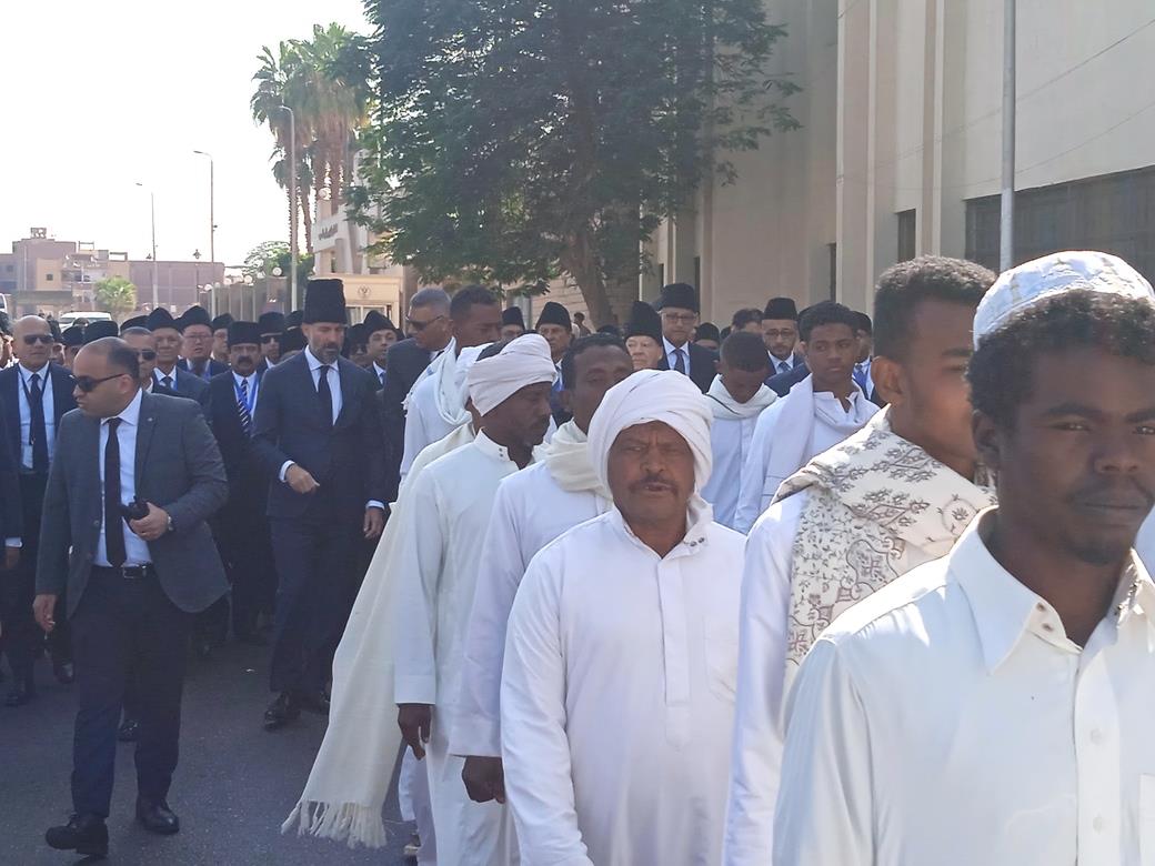 جانب من مراسم العزاء