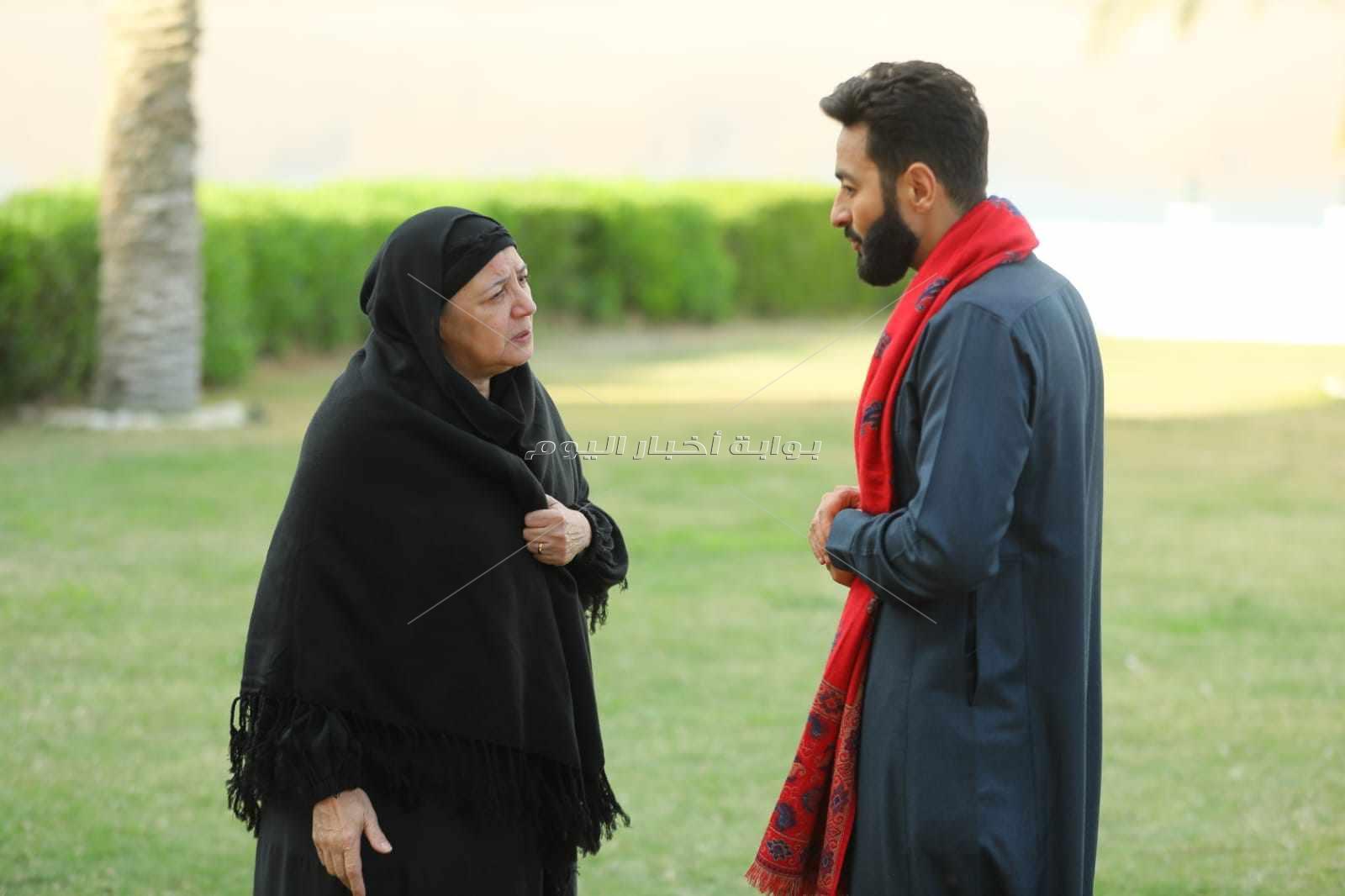 انفراد|كواليس حصرية من مسلسل «المداح ..أسطورة العهد»|صور