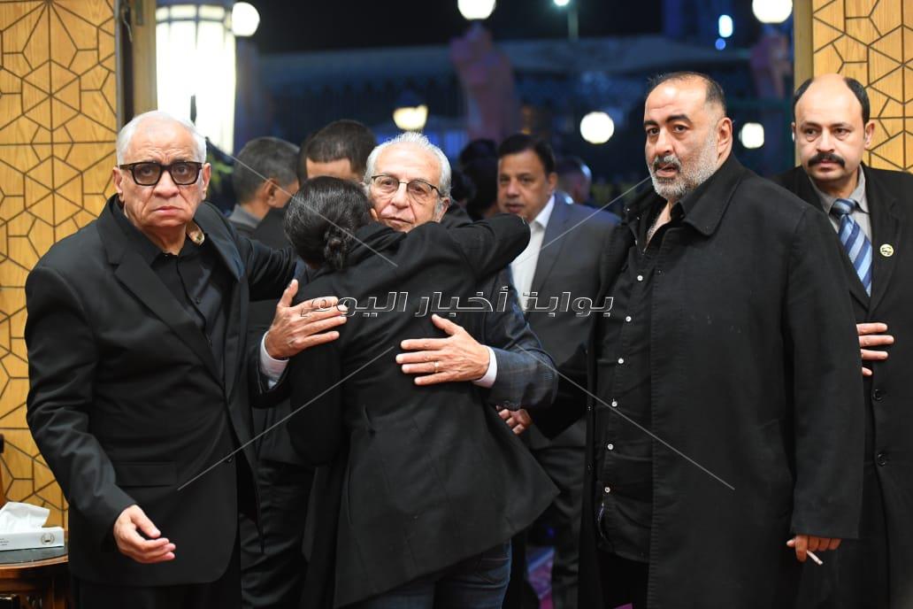 عزاء شقيق أحمد السبكي